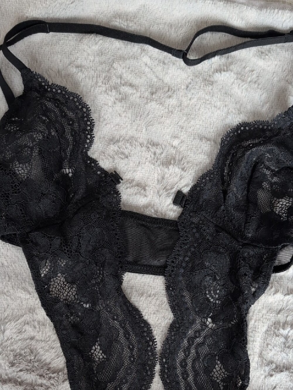 La SENZA Black Lace Plunge Teddy Bodysuit - Picture 4 of 13